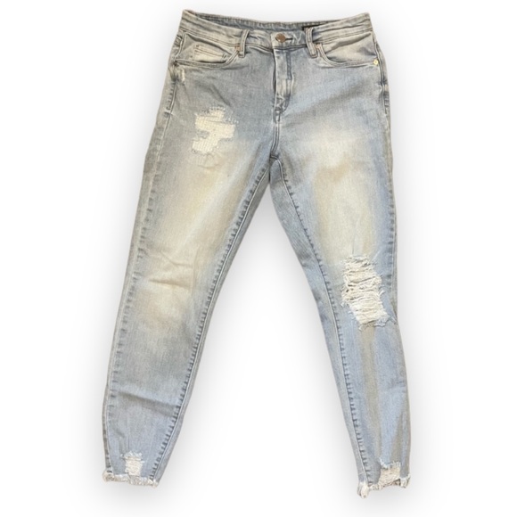 Blank NYC Denim - EUC Blank NYC. Mid Rise Skinny. Light Wash. Size 29.